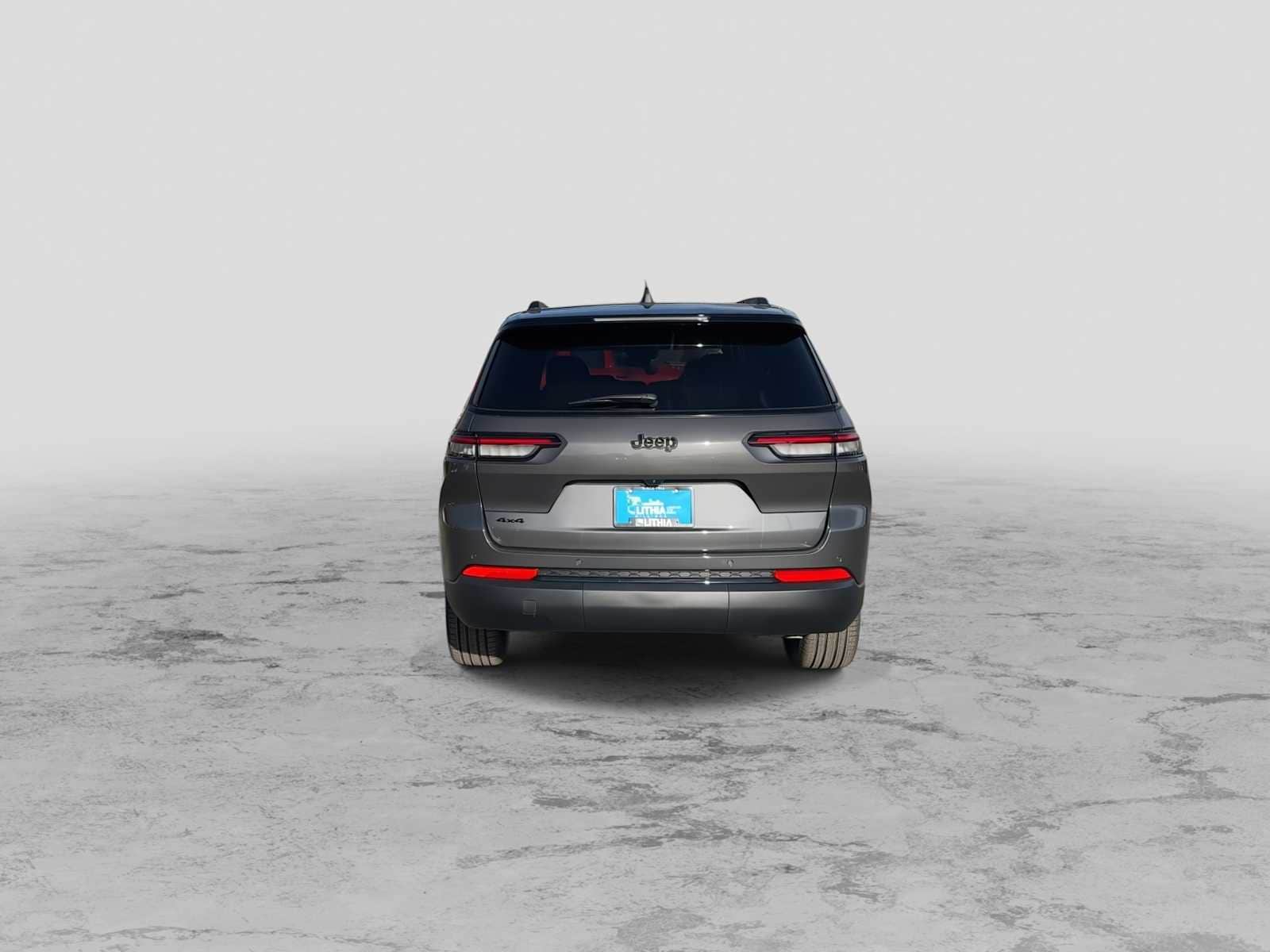 Thumbnail: 2025 Jeep Grand Cherokee - 7