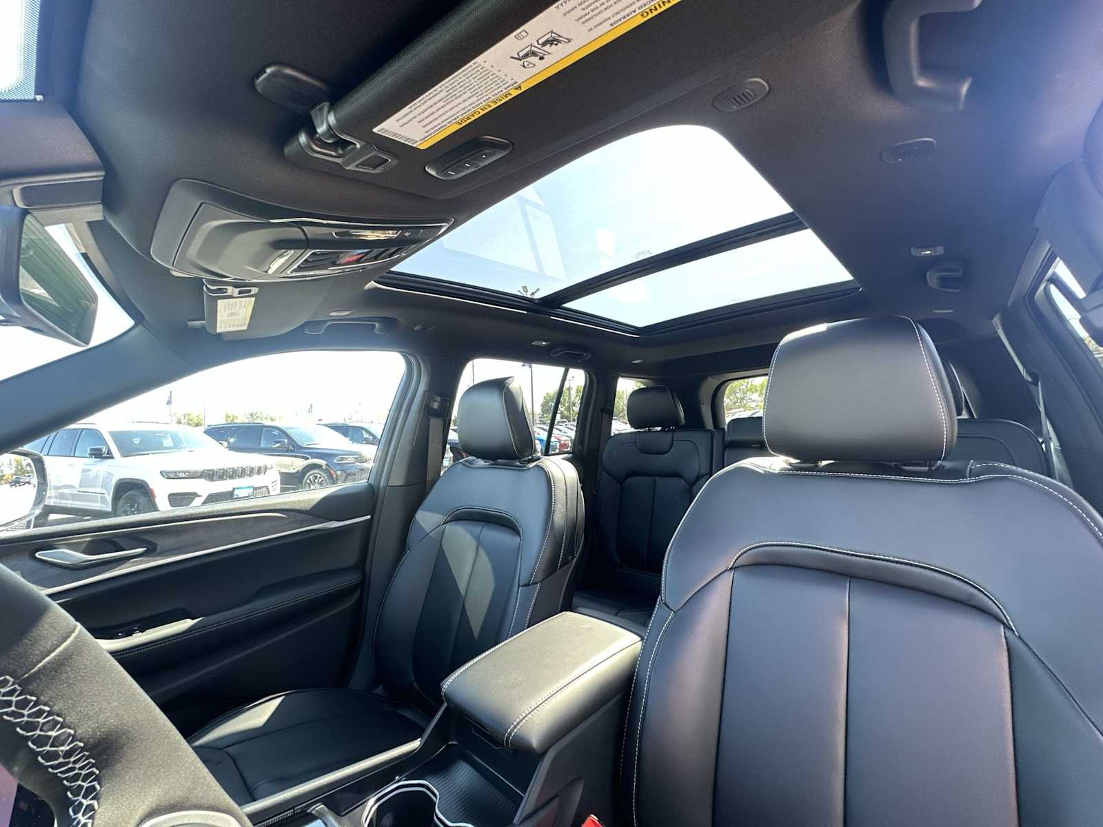 Thumbnail: 2025 Jeep Grand Cherokee - 16