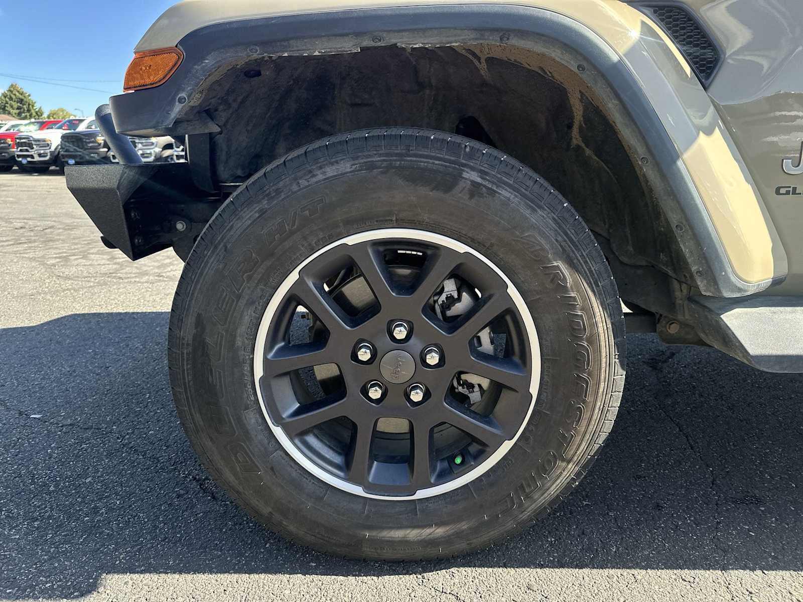 Thumbnail: 2022 Jeep Gladiator - 17