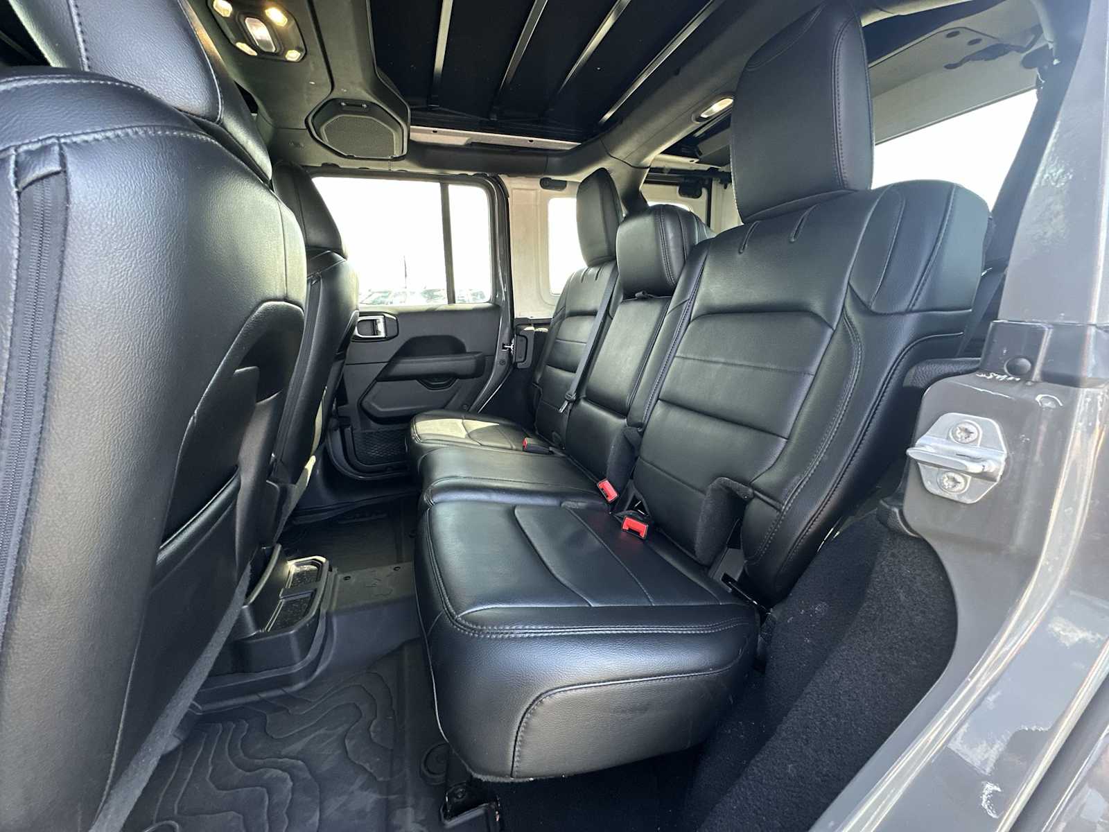 Thumbnail: 2020 Jeep Wrangler - 22
