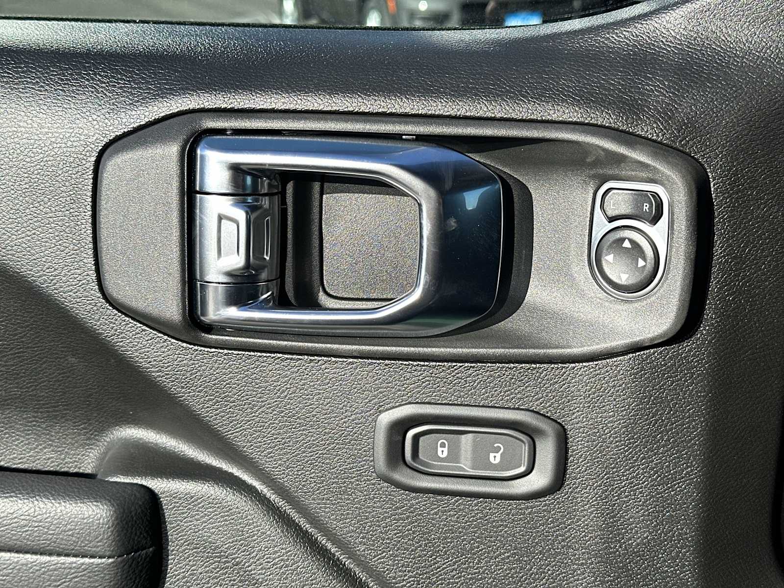 Thumbnail: 2026 Jeep Wrangler - 15