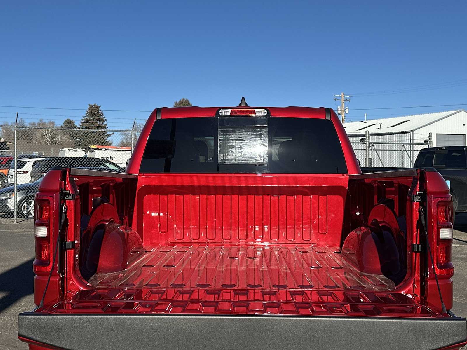 Thumbnail: 2026 RAM 1500 - 18