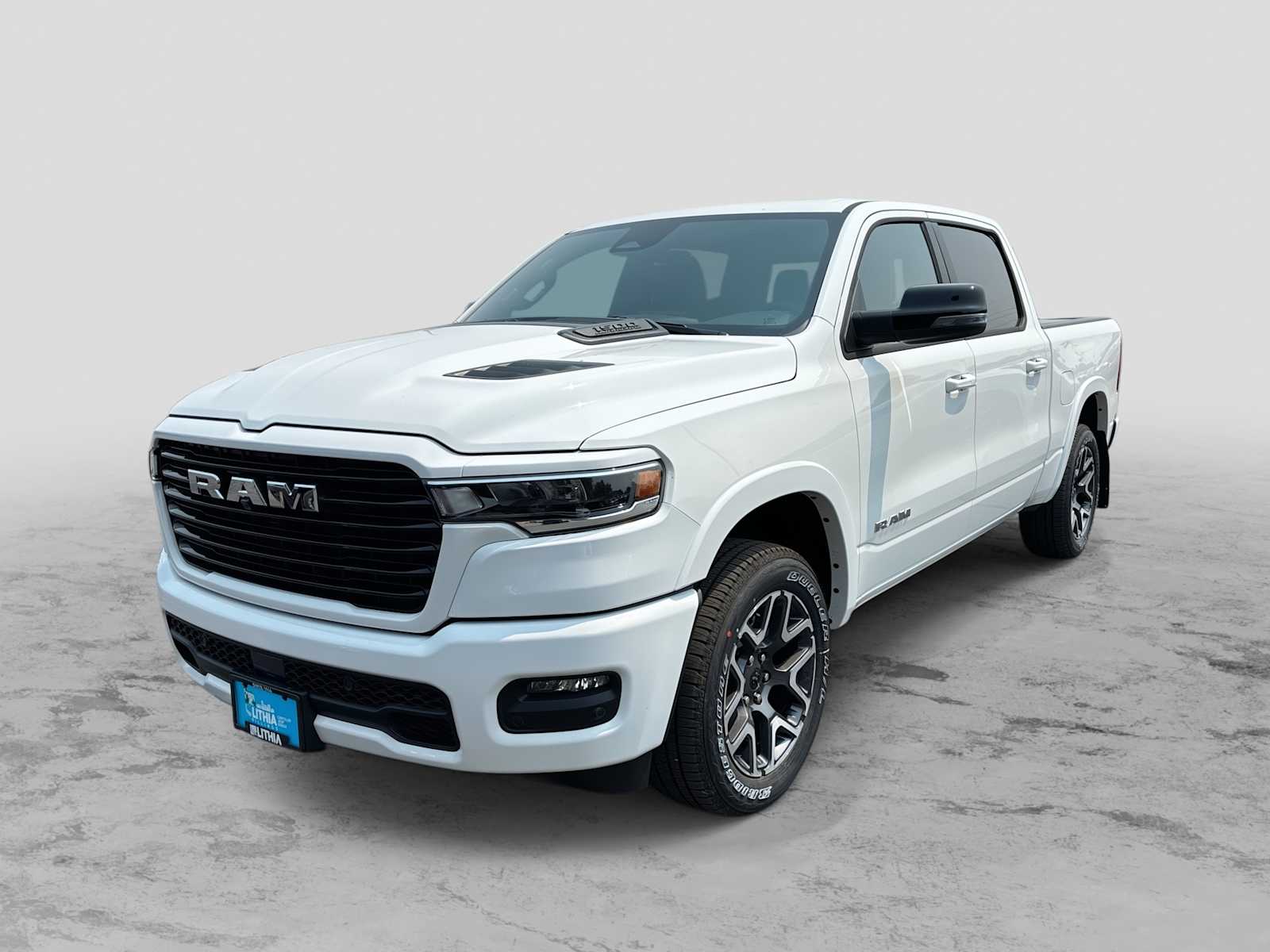 2026 Ram 1500 LARAMIE CREW CAB 4X4 5'7 BOX