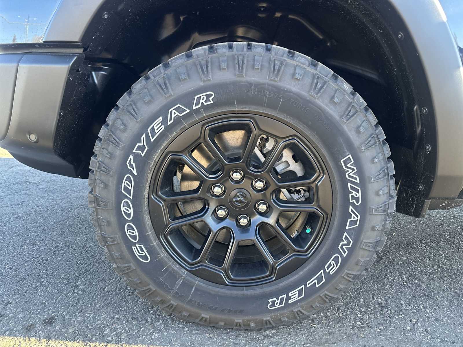 Thumbnail: 2026 RAM 1500 - 18