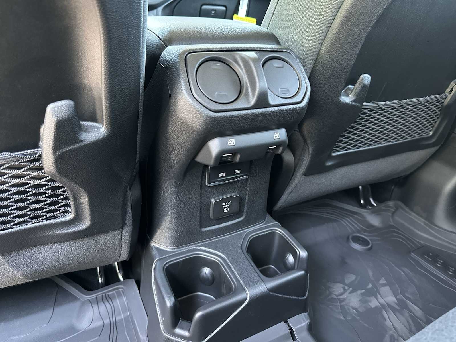 Thumbnail: 2025 Jeep Gladiator - 21