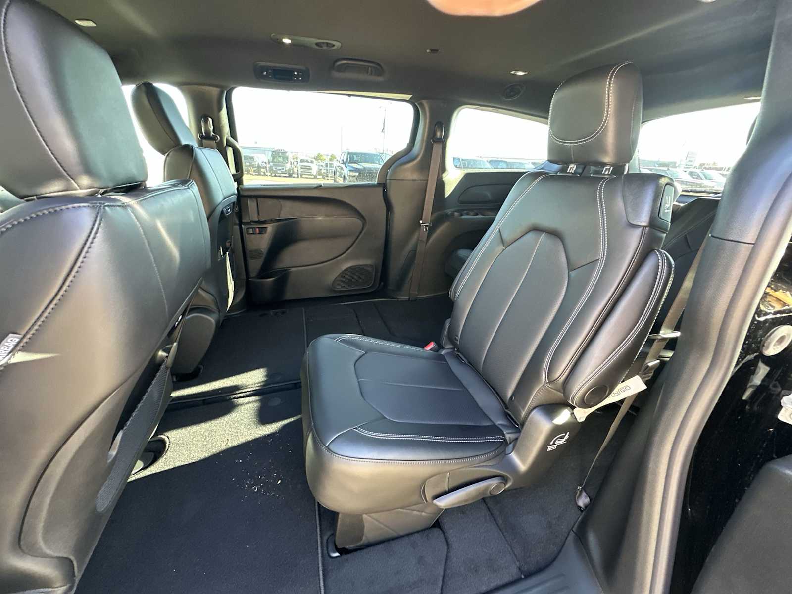 Thumbnail: 2026 Chrysler Pacifica - 22