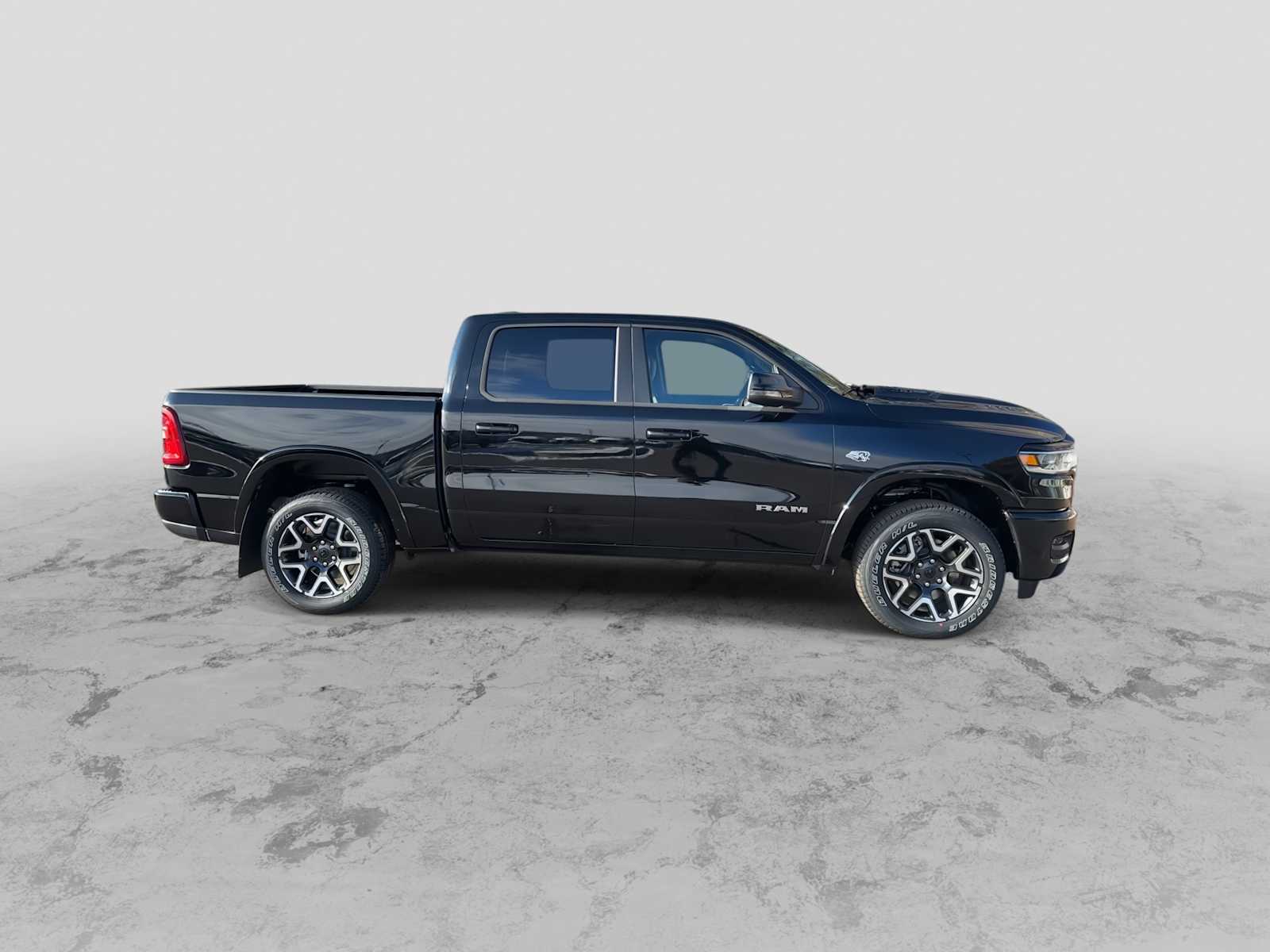 Thumbnail: 2026 RAM 1500 - 9