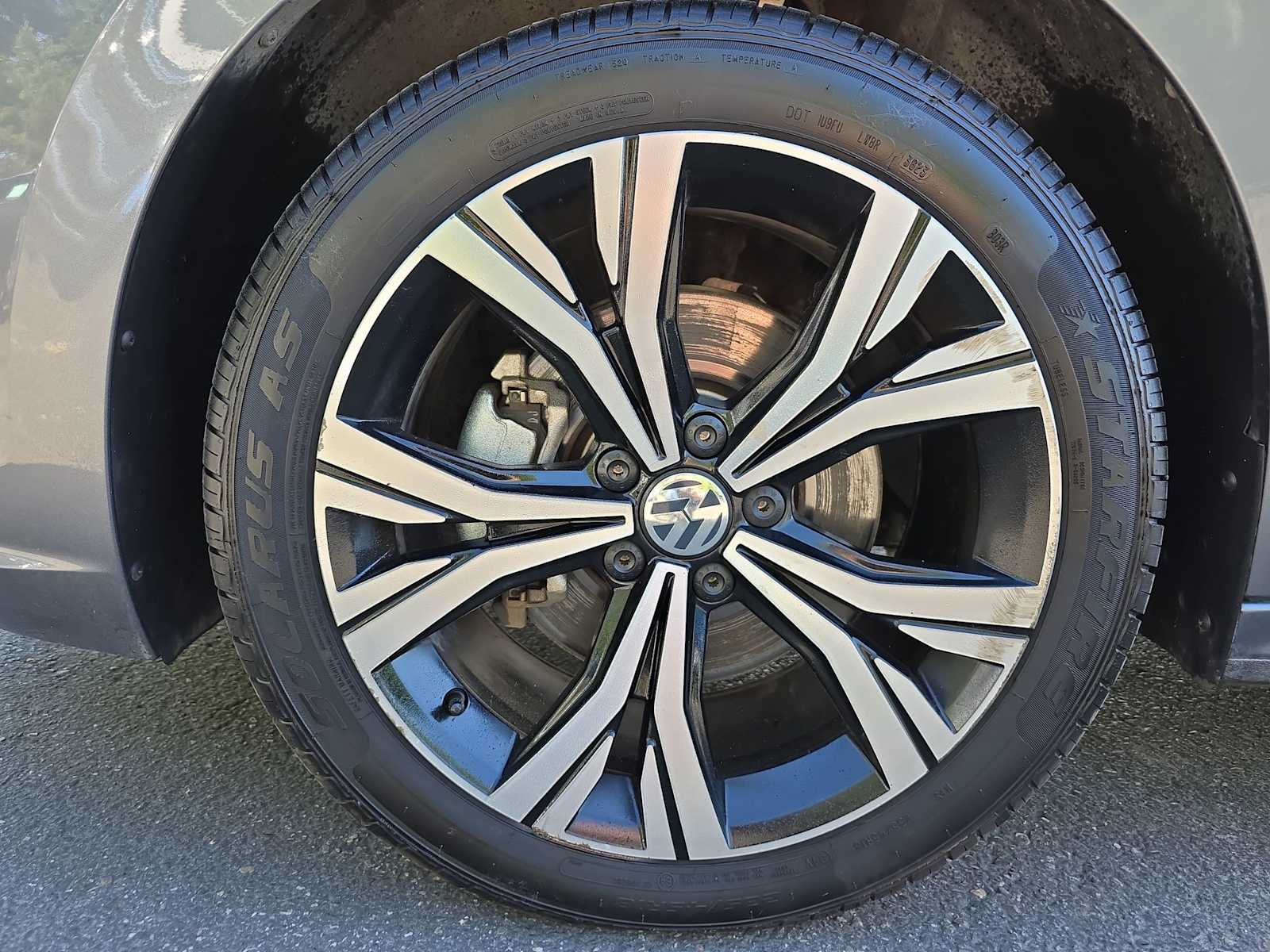2022 Volkswagen Passat 2.0T 18