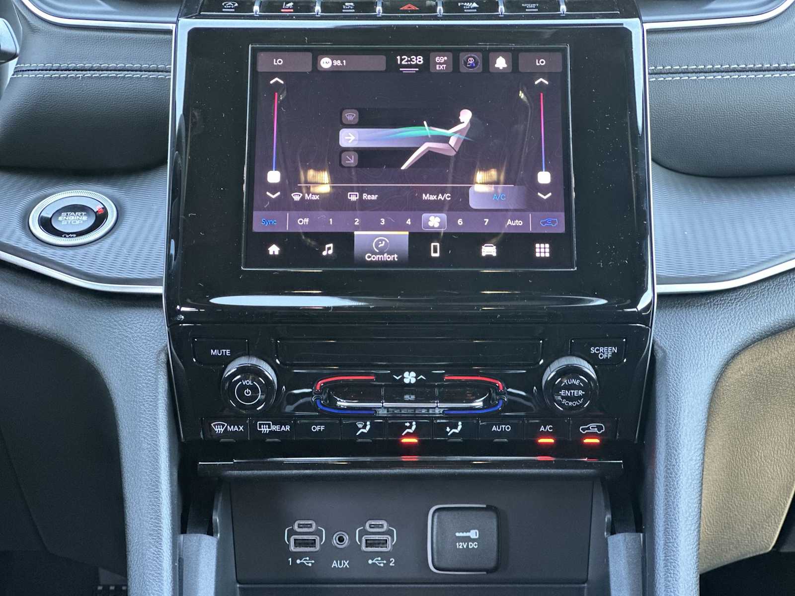 Thumbnail: 2025 Jeep Grand Cherokee - 16