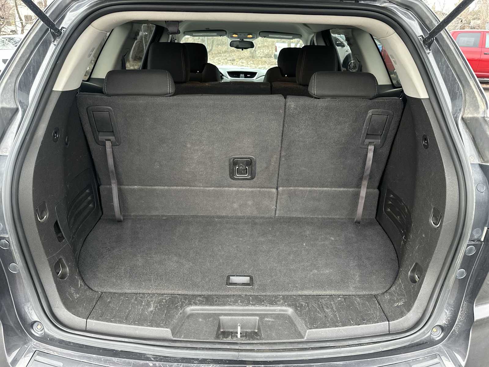 Thumbnail: 2014 Chevrolet Traverse - 18