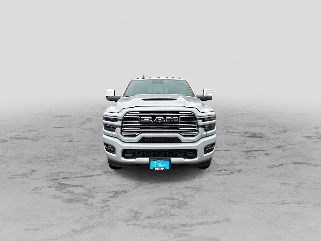 New 2026 Ram 3500 LARAMIE CREW CAB 4X4 8' BOX Pickup