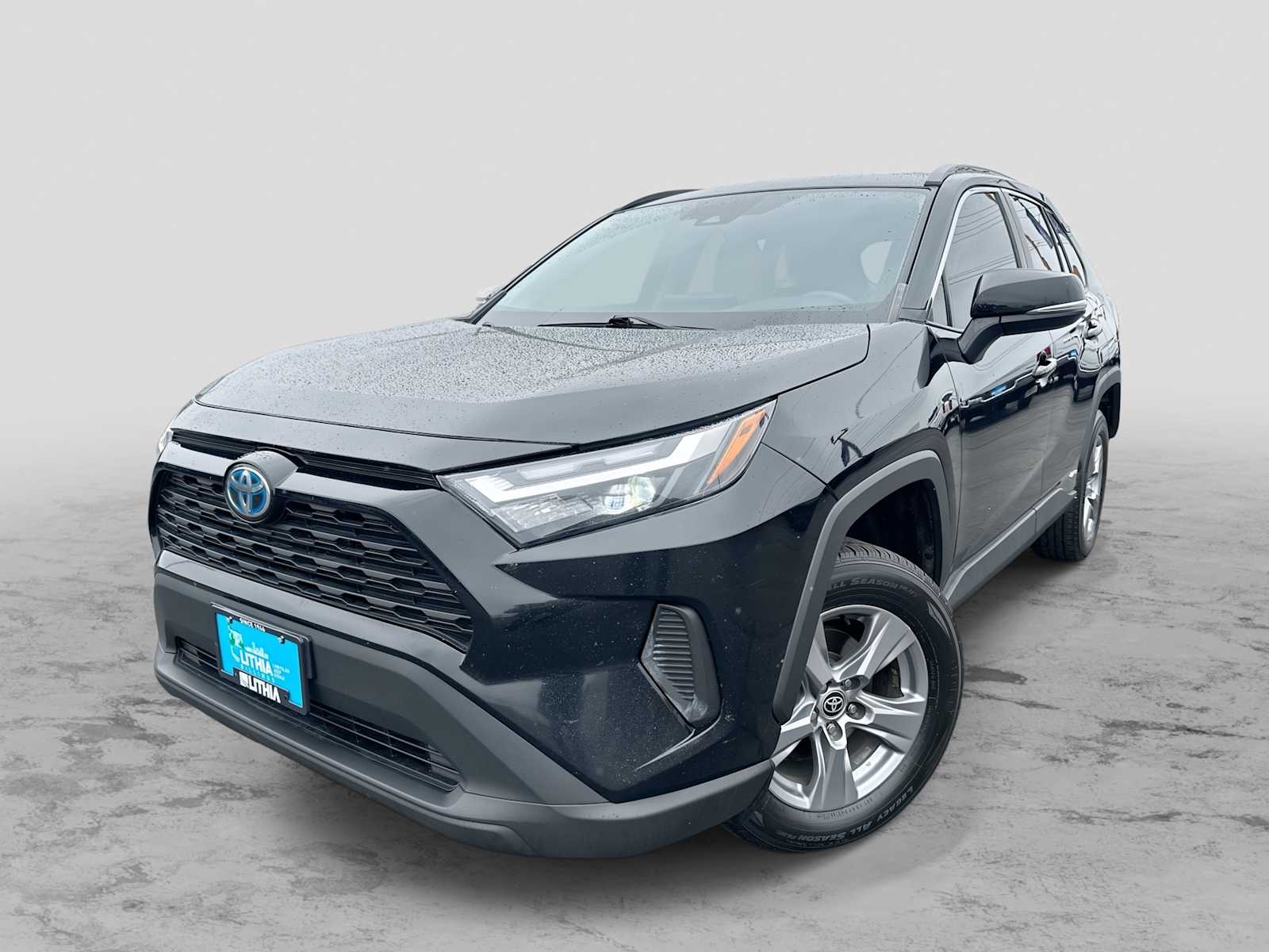 Thumbnail: 2022 Toyota RAV4 - 1