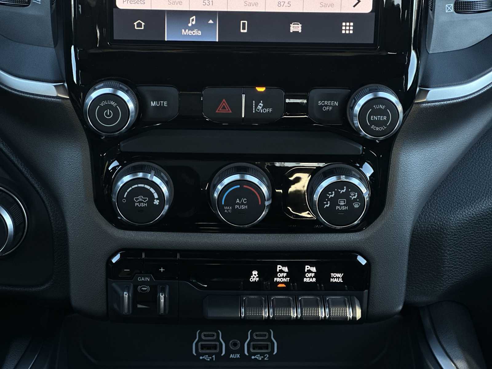 Thumbnail: 2026 RAM 1500 - 16