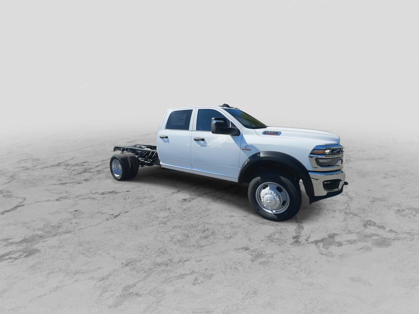 2026 Ram 5500 Tradesman photo 2