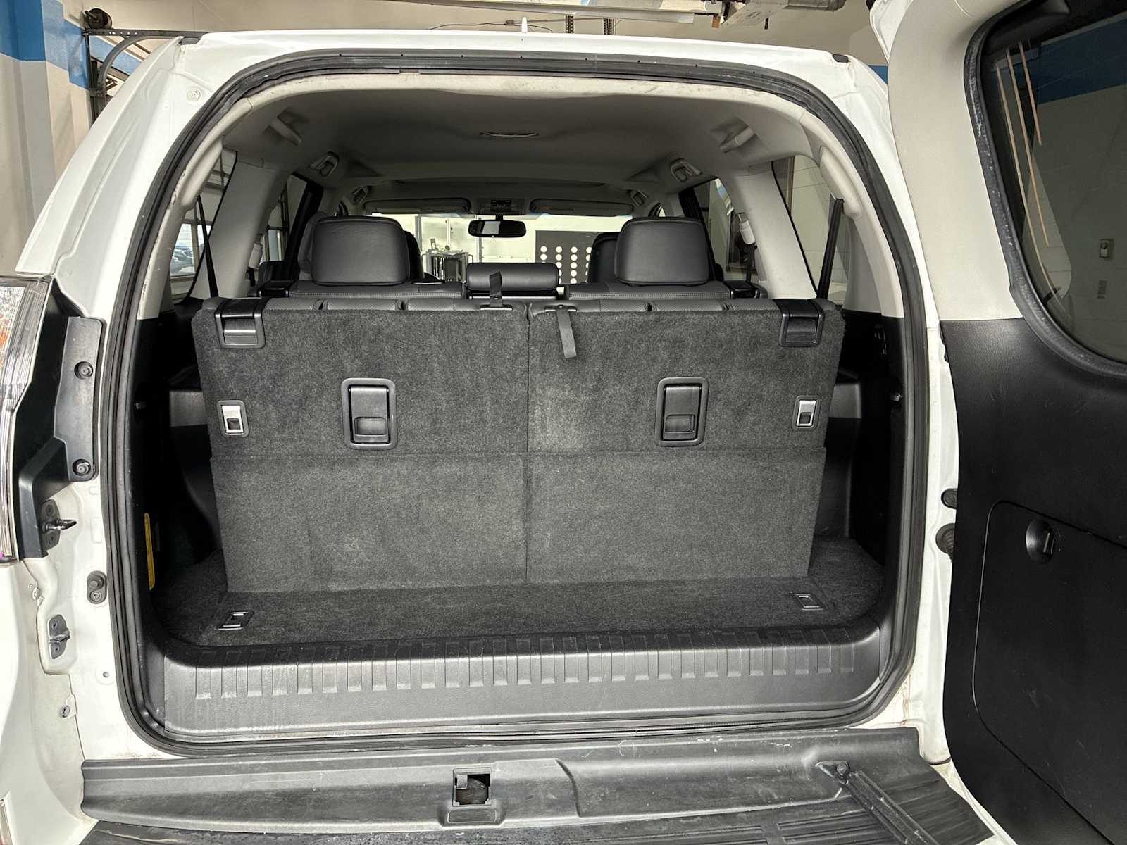 Thumbnail: 2017 Lexus GX - 21