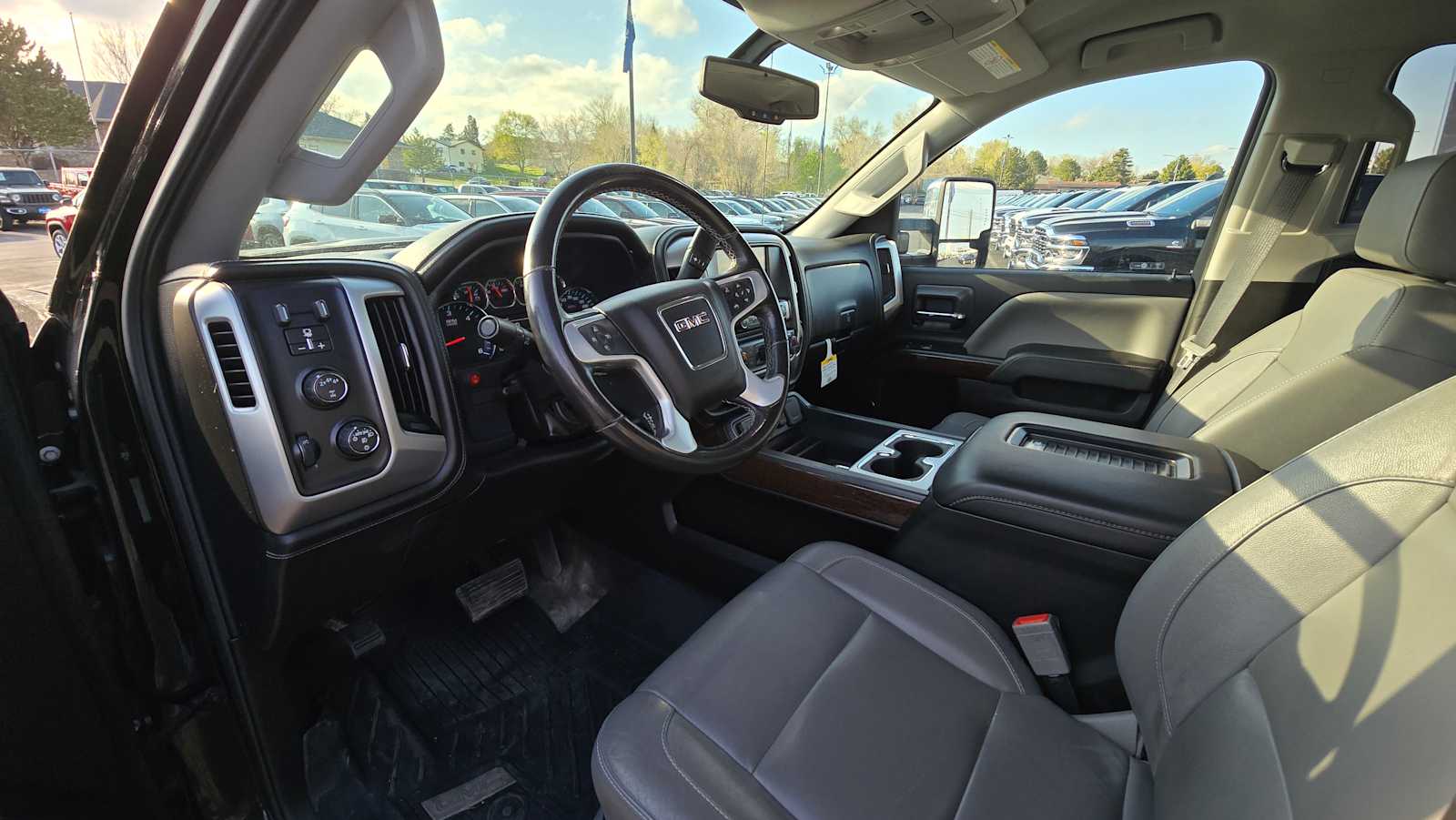 Thumbnail: 2018 GMC Sierra 2500 - 20