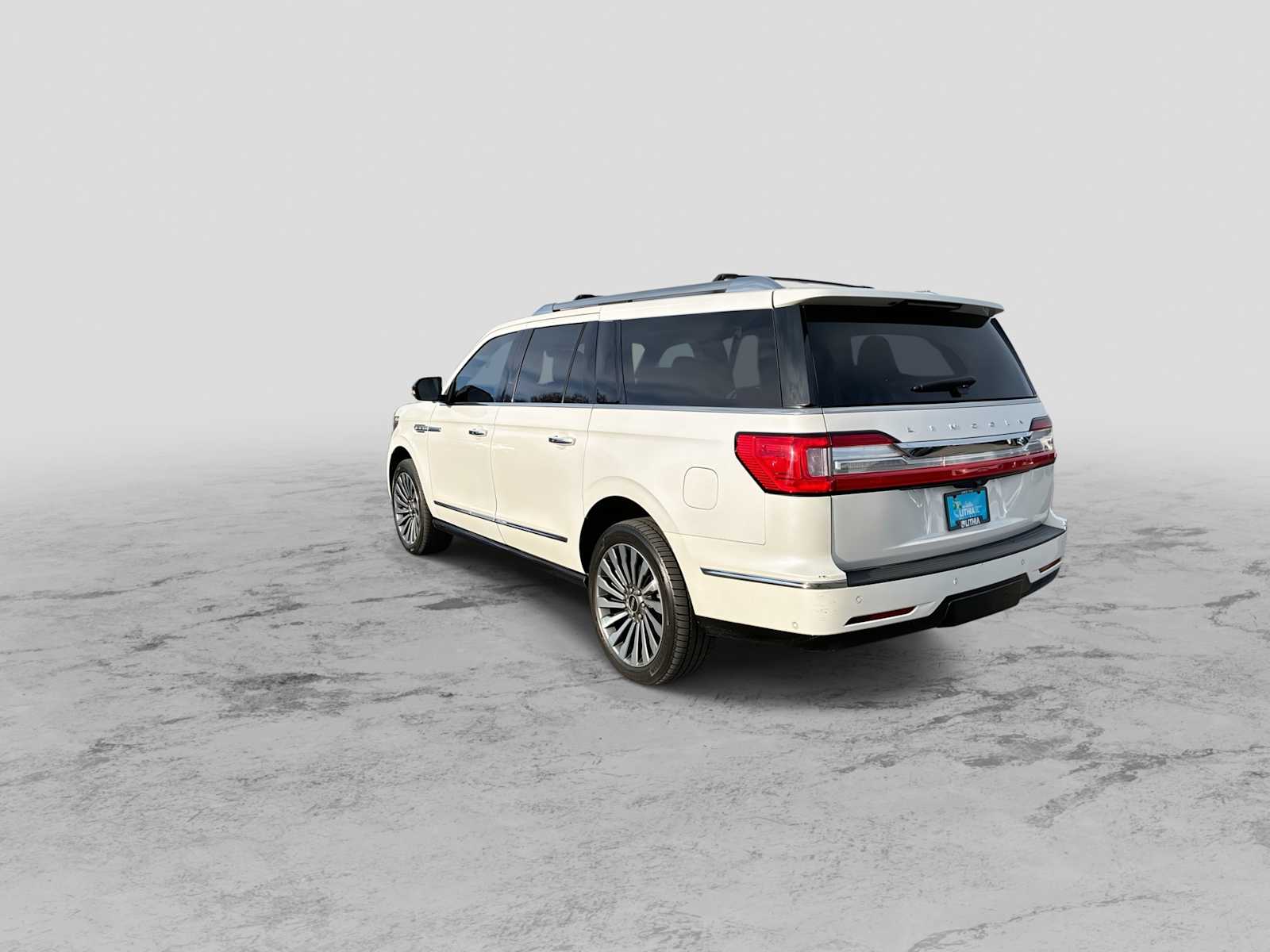 Thumbnail: 2019 Lincoln Navigator L - 6