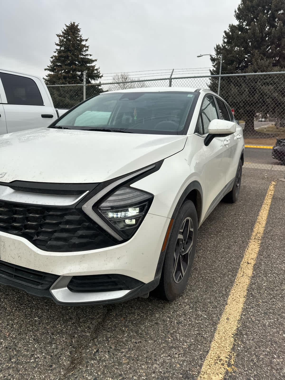 2024 Kia Sportage LX photo 2