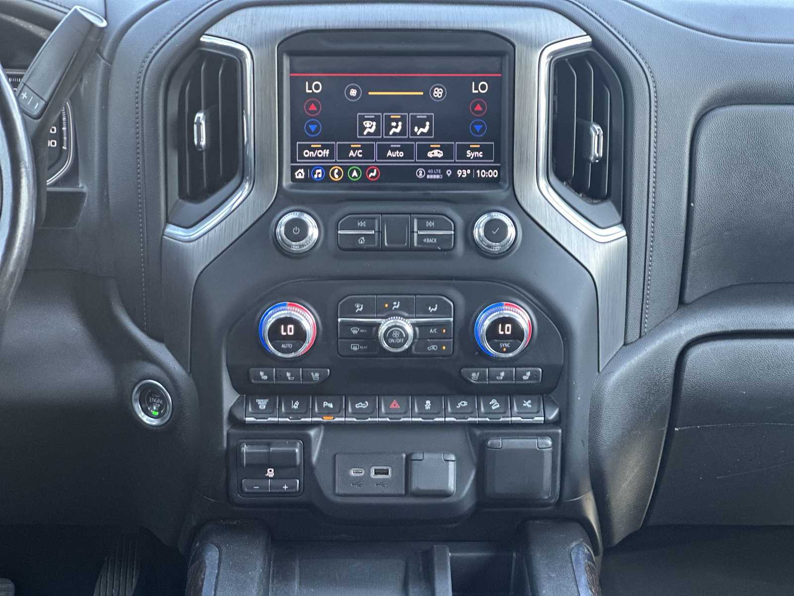 Thumbnail: 2021 GMC Sierra 3500 - 17
