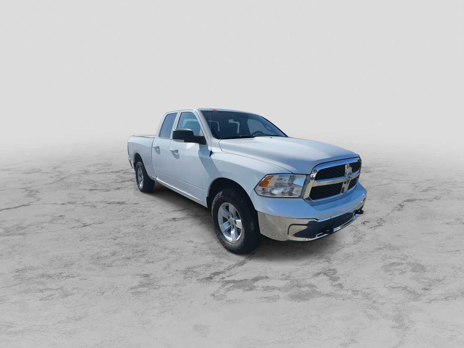 2022 Ram 1500 Classic SLT photo 2