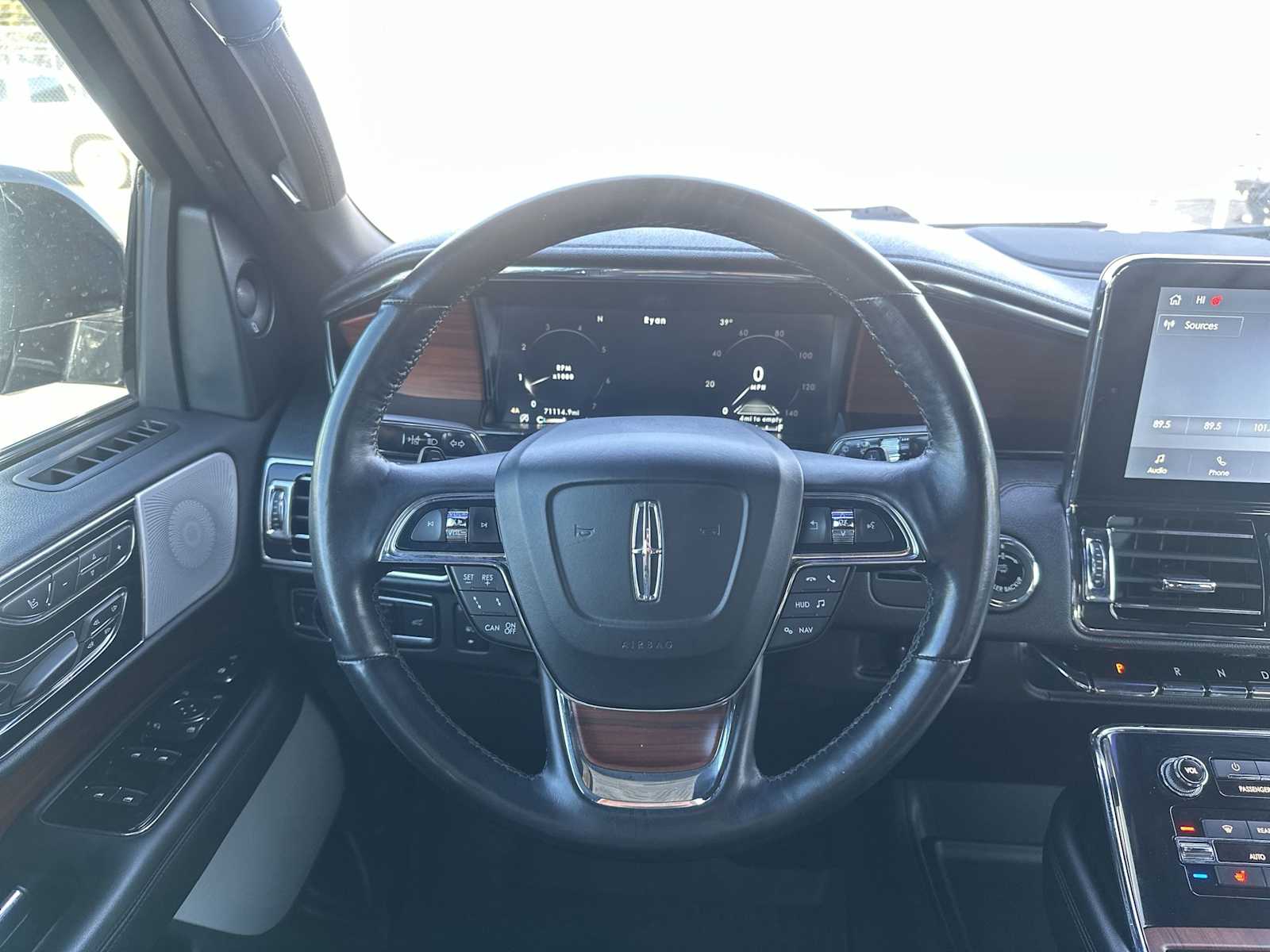 Thumbnail: 2021 Lincoln Navigator - 11