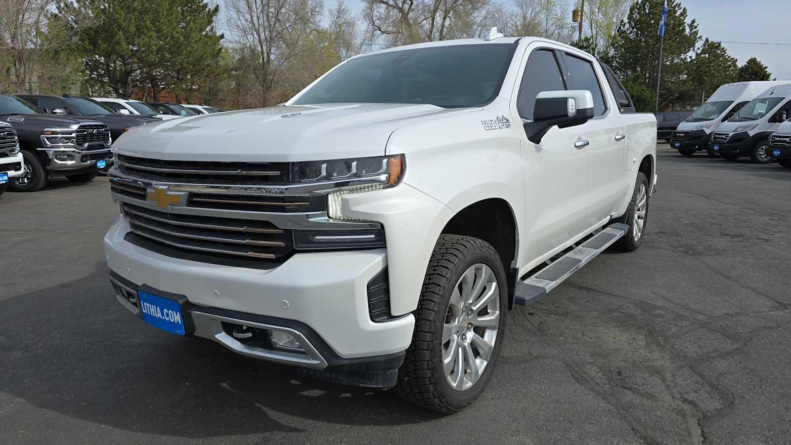 Used 2021 Chevrolet Silverado 1500 High Country with VIN 3GCUYHEL0MG111015 for sale in Billings, MT