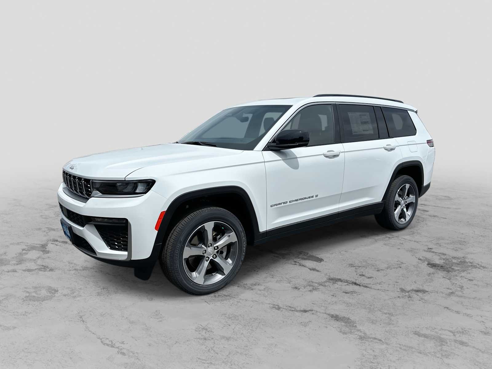 2026 Jeep Grand Cherokee L Limited 4x4's photo