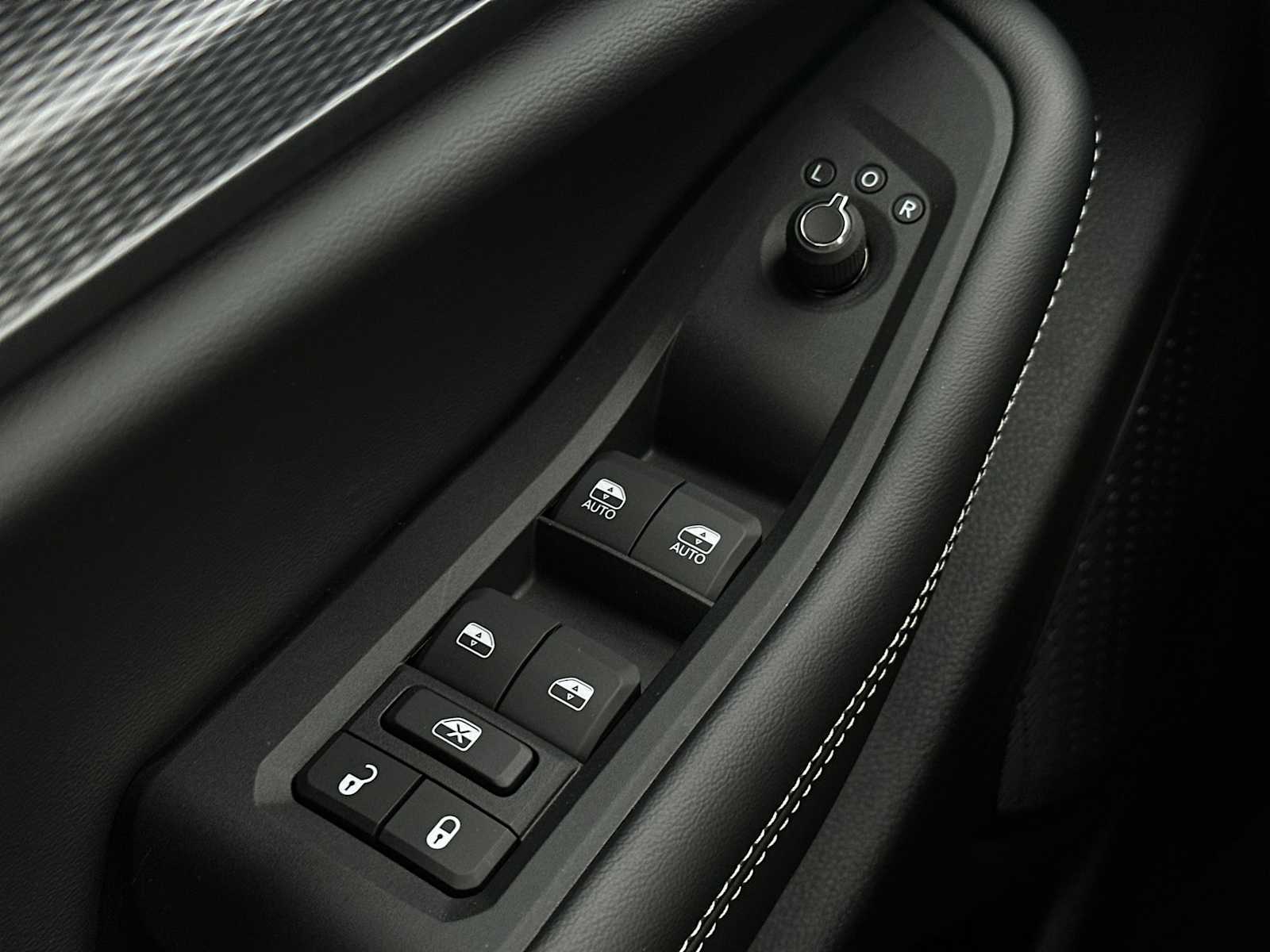 Thumbnail: 2025 Jeep Grand Cherokee - 15