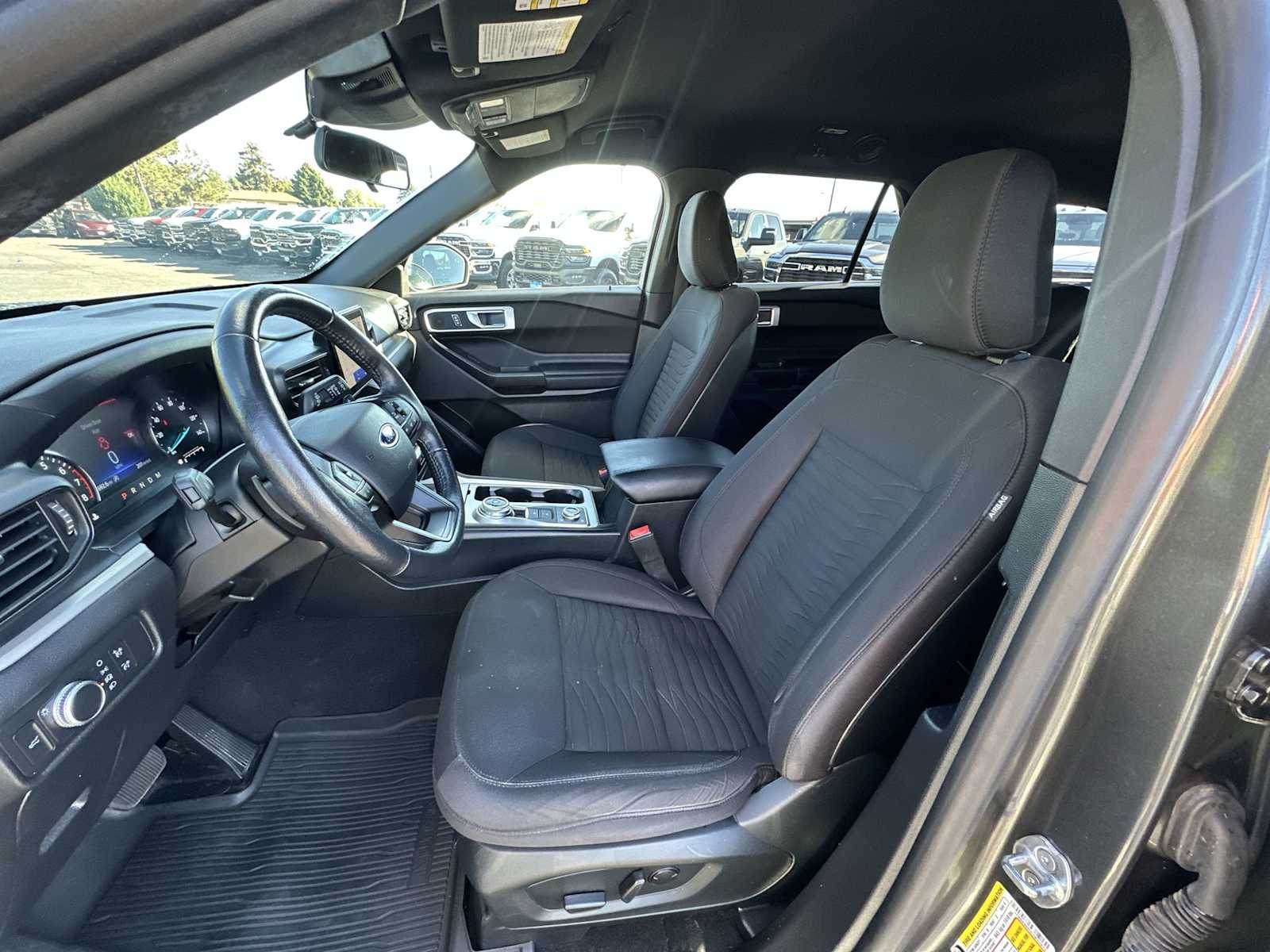 Thumbnail: 2020 Ford Explorer - 13