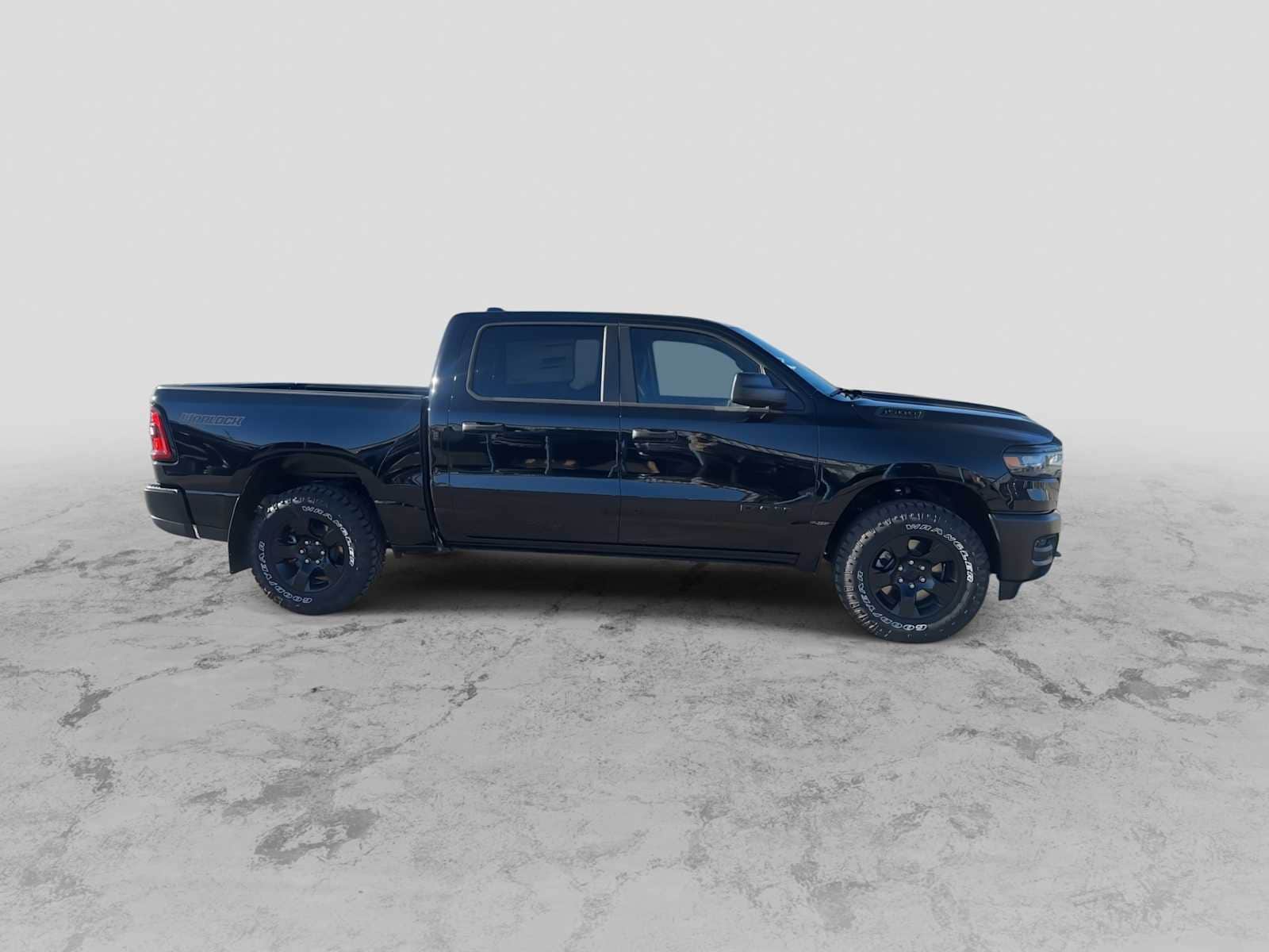 Thumbnail: 2026 RAM 1500 - 9