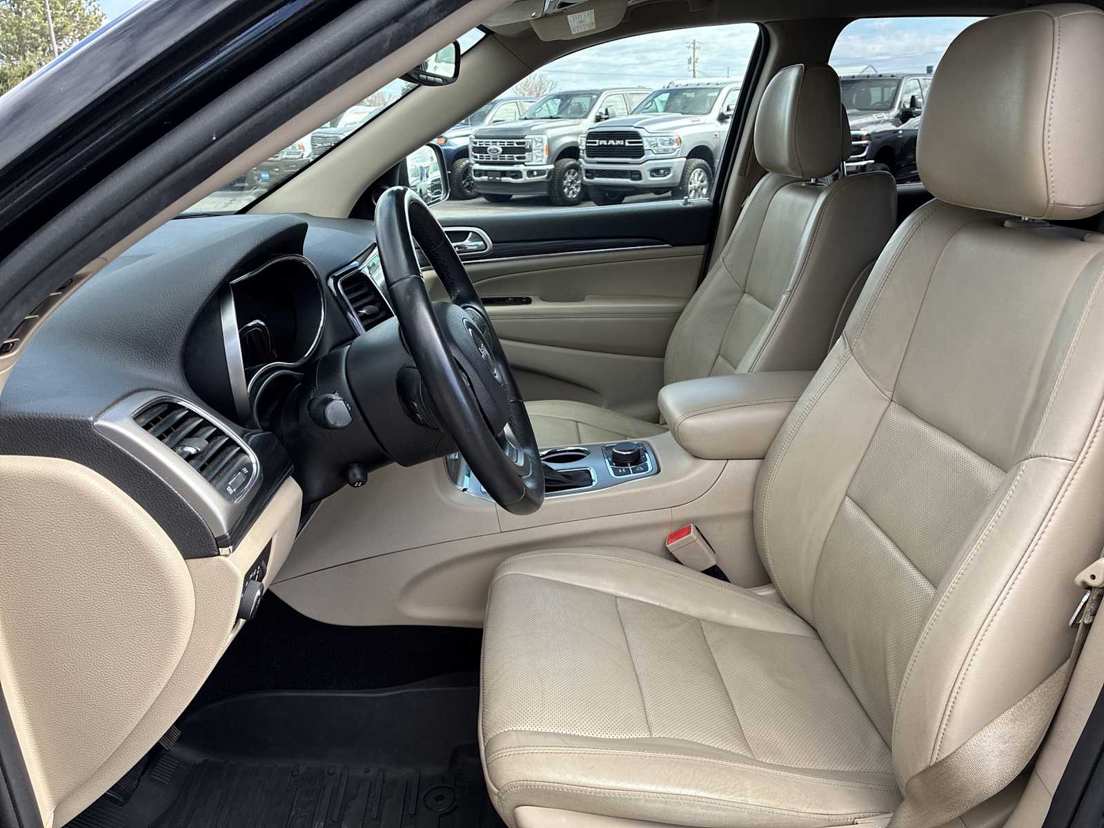 Thumbnail: 2019 Jeep Grand Cherokee - 13