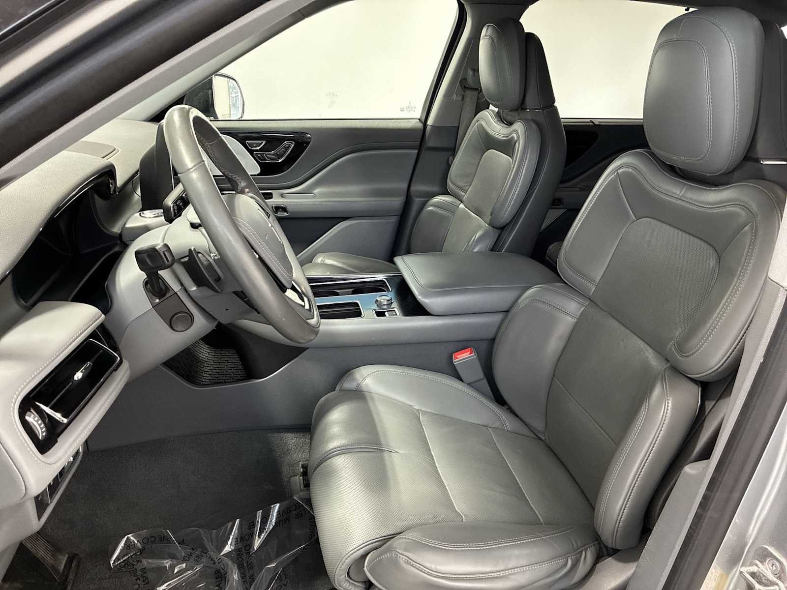 Thumbnail: 2020 Lincoln Aviator - 13