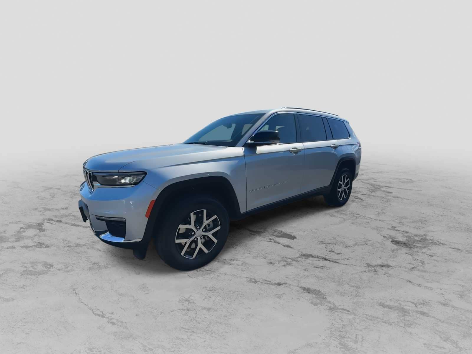 Thumbnail: 2025 Jeep Grand Cherokee - 4