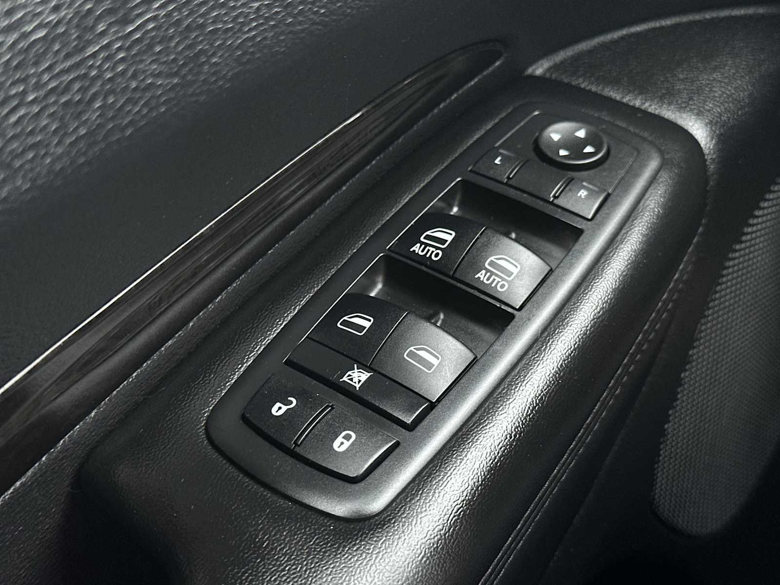 Thumbnail: 2016 Dodge Durango - 15