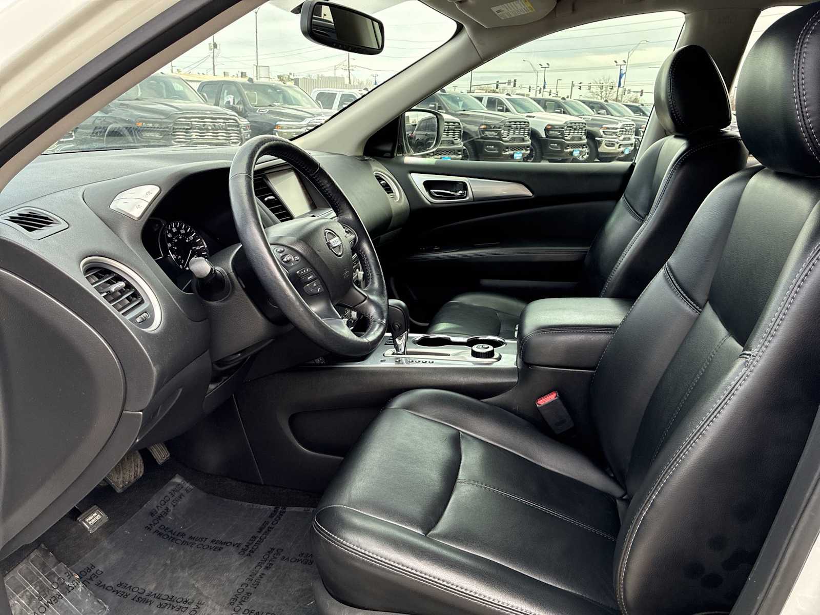 Thumbnail: 2019 Nissan Pathfinder - 13