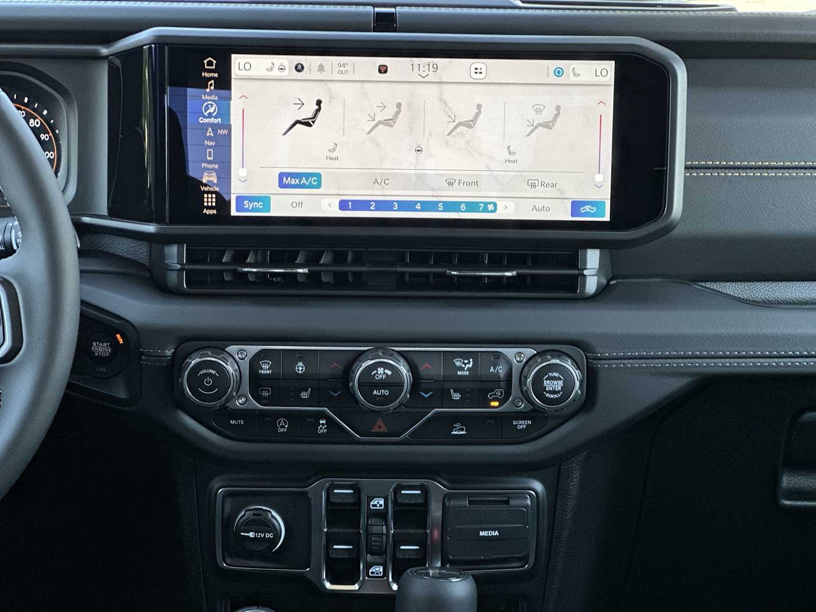 Thumbnail: 2025 Jeep Gladiator - 16