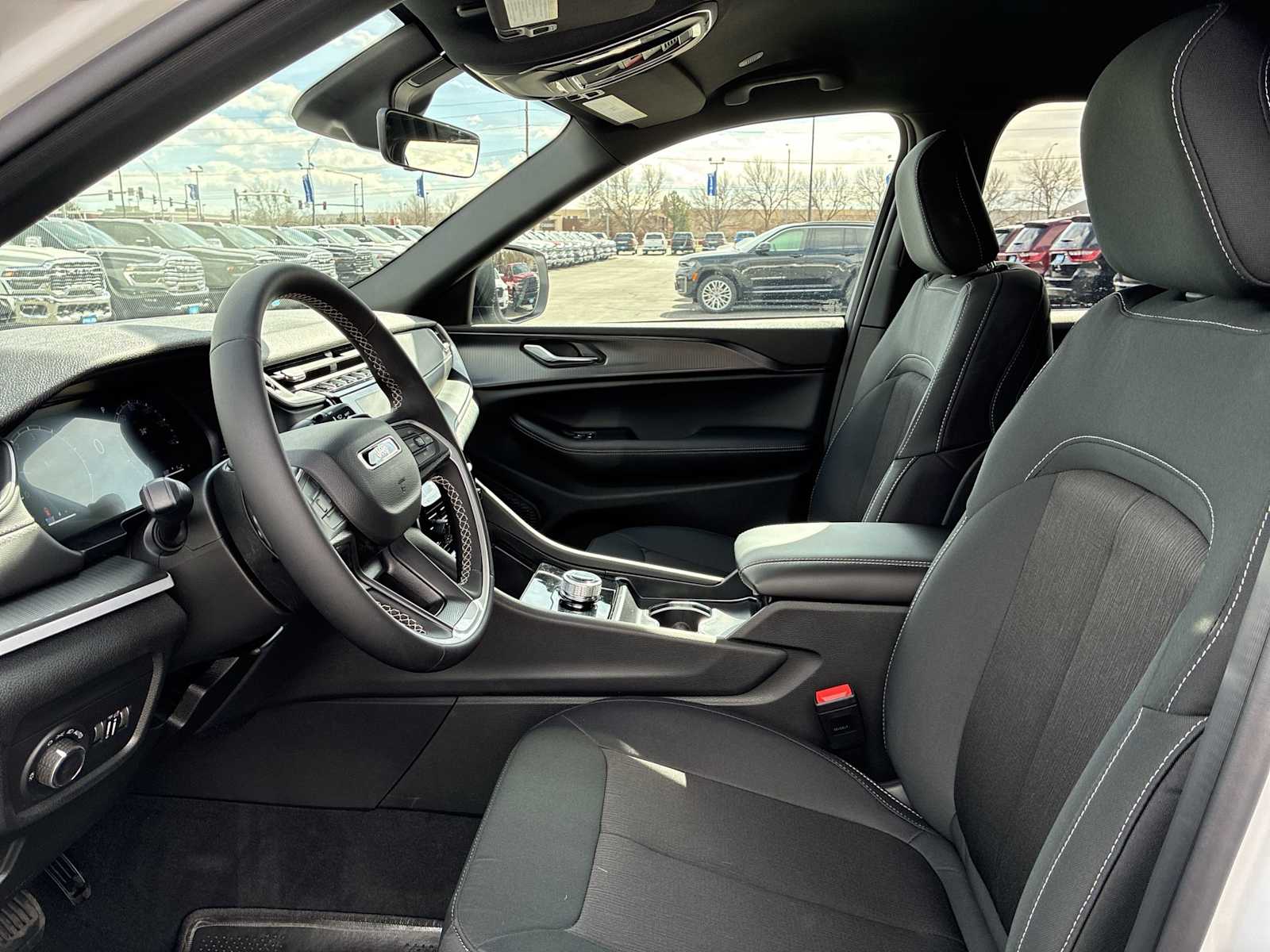 Thumbnail: 2026 Jeep Grand Cherokee - 13