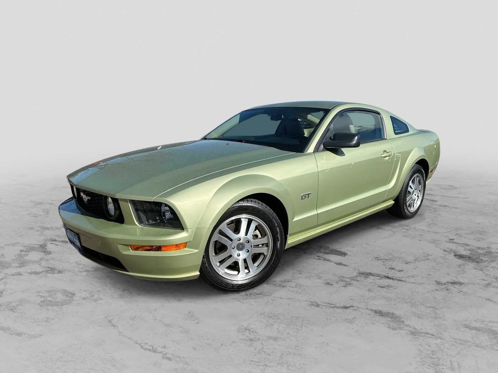 Thumbnail: 2005 Ford Mustang - 1