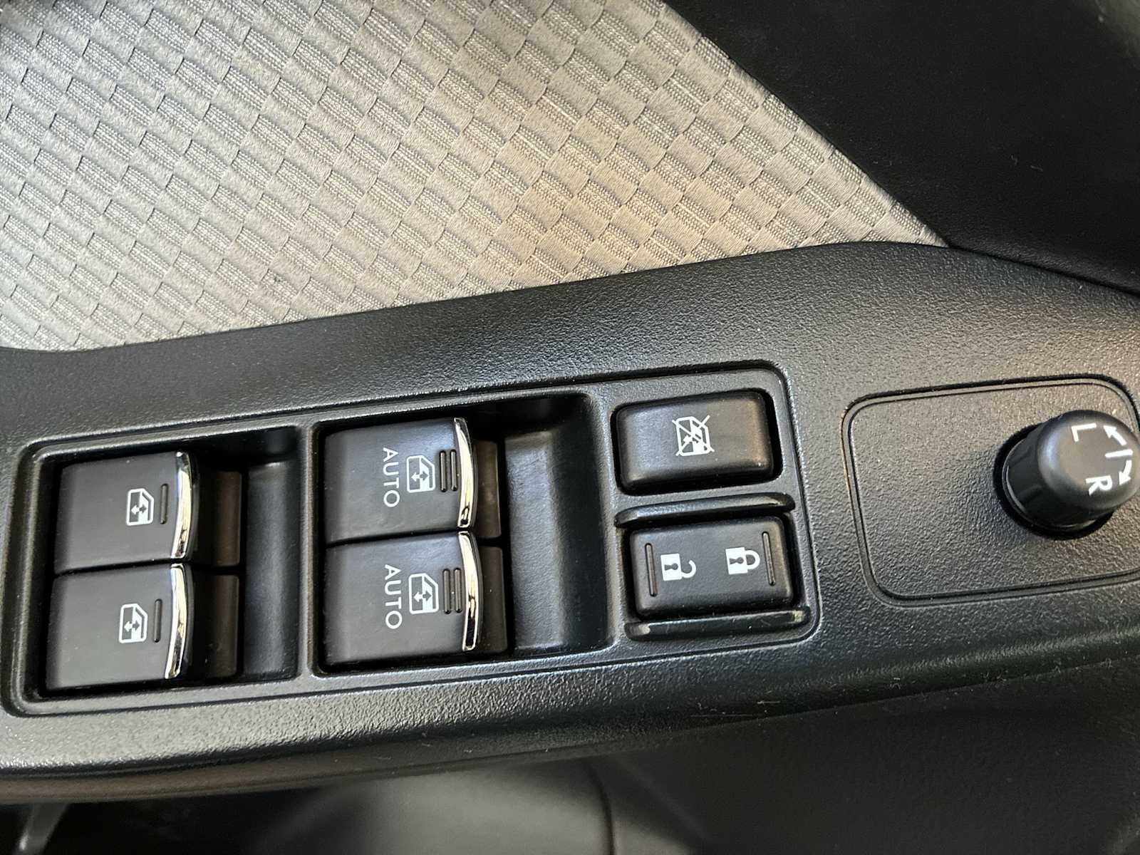 Thumbnail: 2017 Subaru Forester - 15