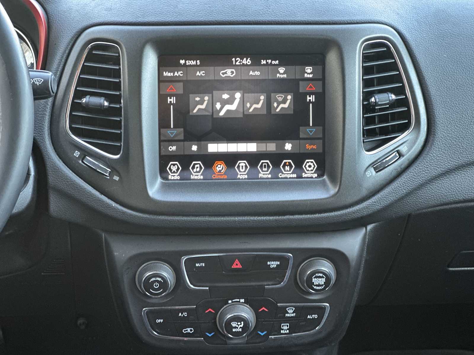 Thumbnail: 2019 Jeep Compass - 16