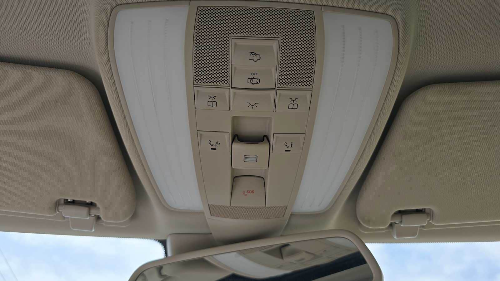Thumbnail: 2014 Mercedes-Benz E-Class - 24