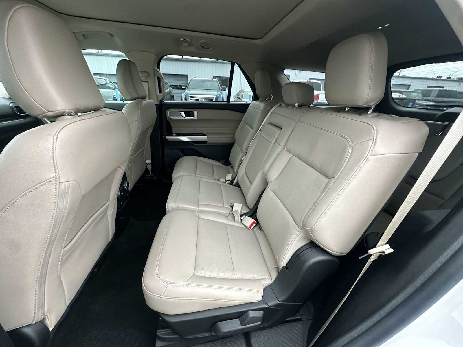 Thumbnail: 2021 Ford Explorer - 23