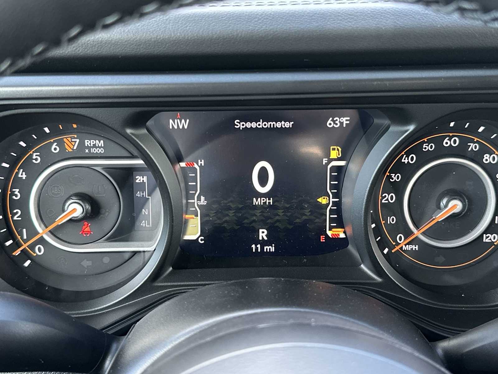 Thumbnail: 2025 Jeep Gladiator - 10