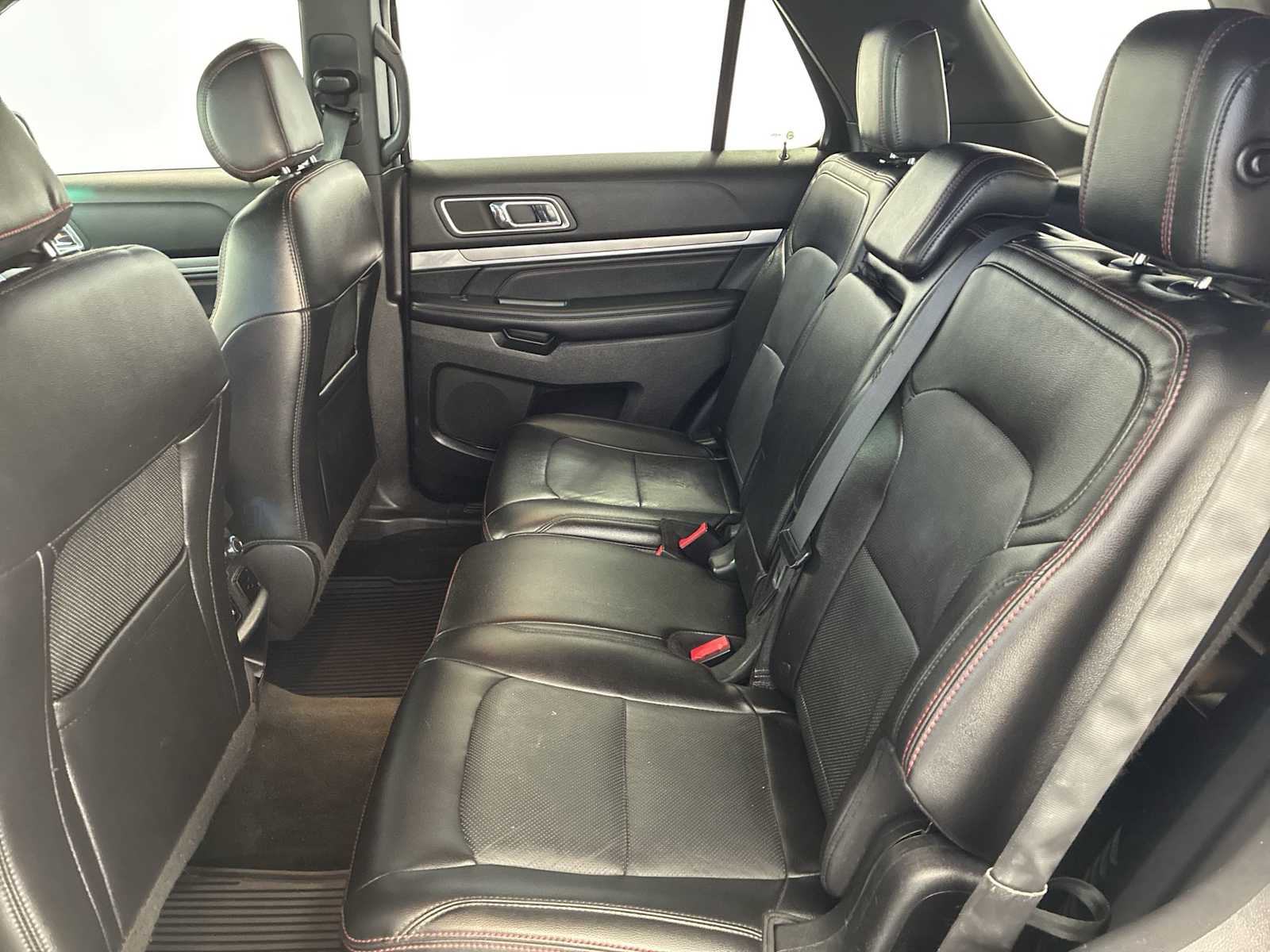 Thumbnail: 2016 Ford Explorer - 24