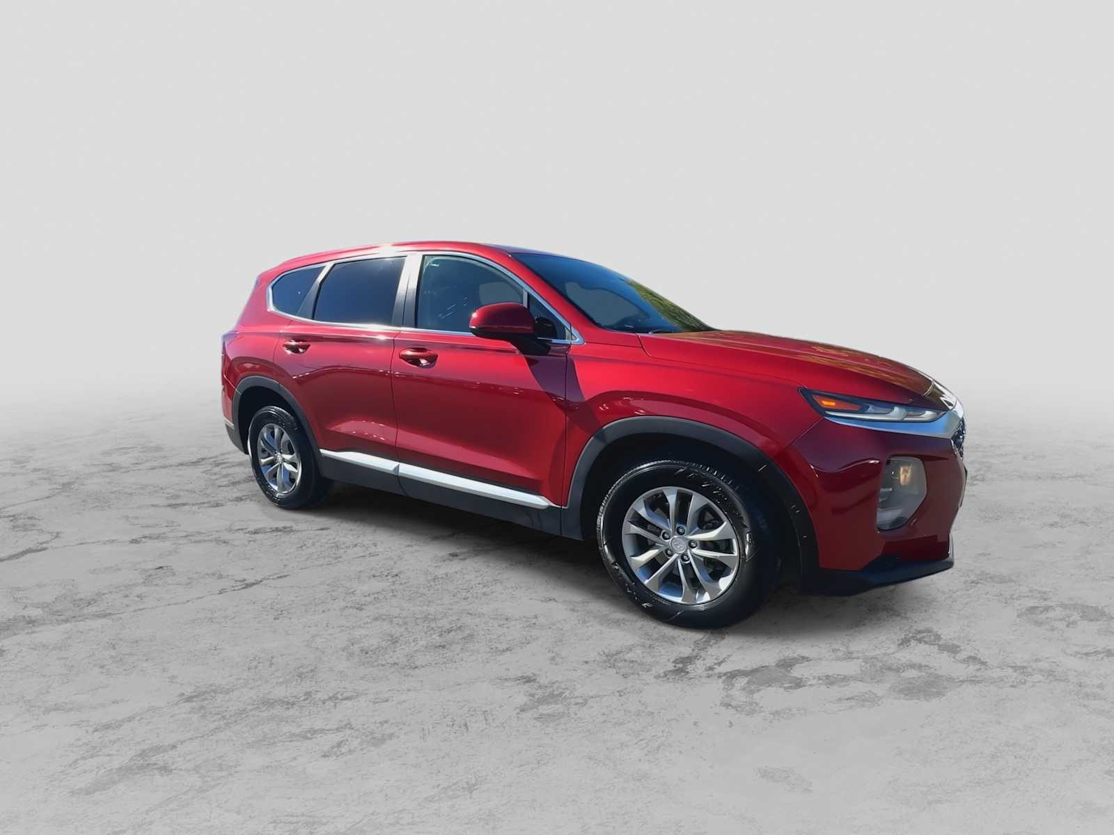 2019 Hyundai Santa Fe SE photo 2
