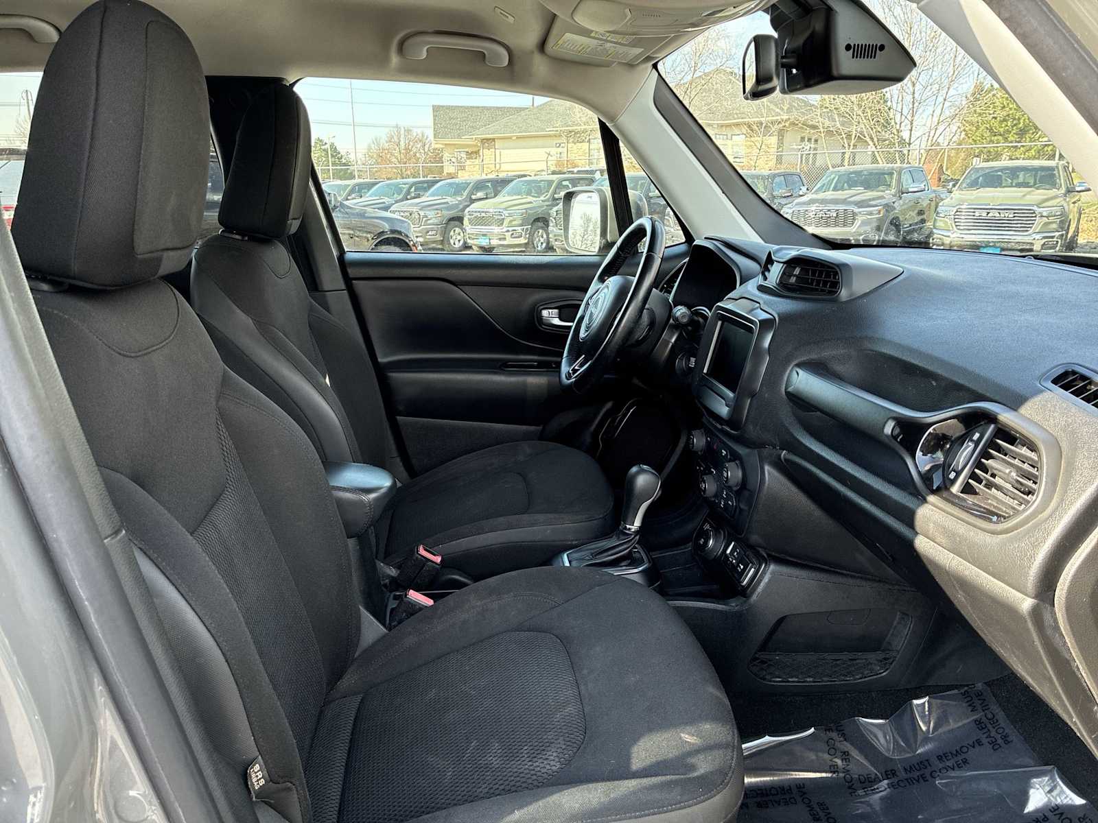 Thumbnail: 2019 Jeep Renegade - 24