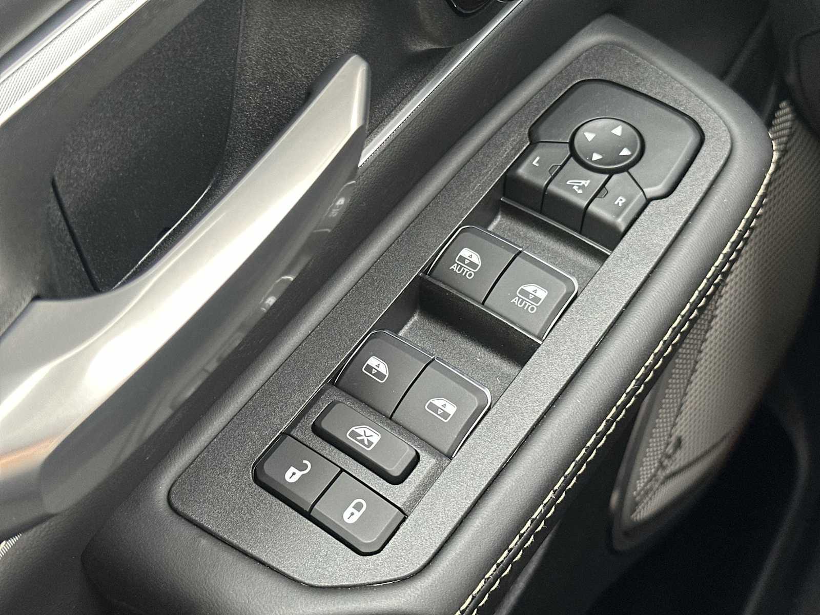 Thumbnail: 2026 RAM 1500 - 15