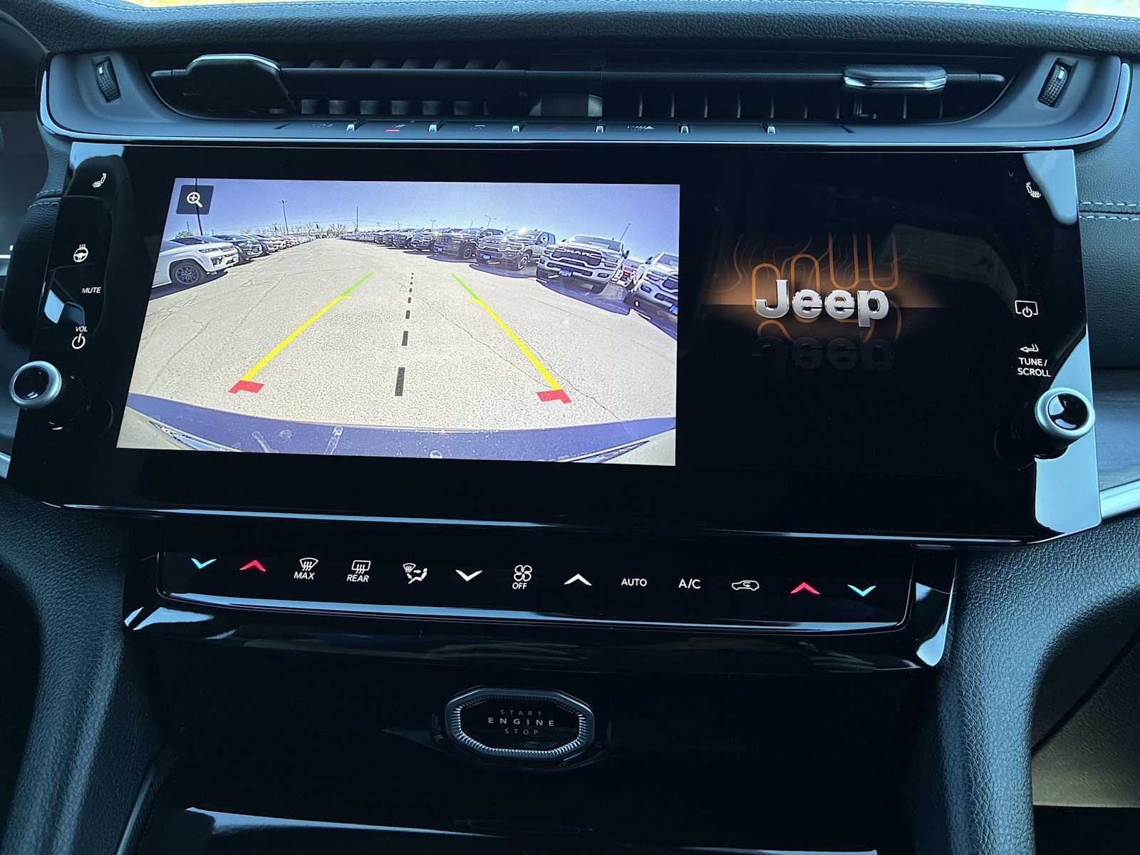 Thumbnail: 2026 Jeep Grand Cherokee - 24