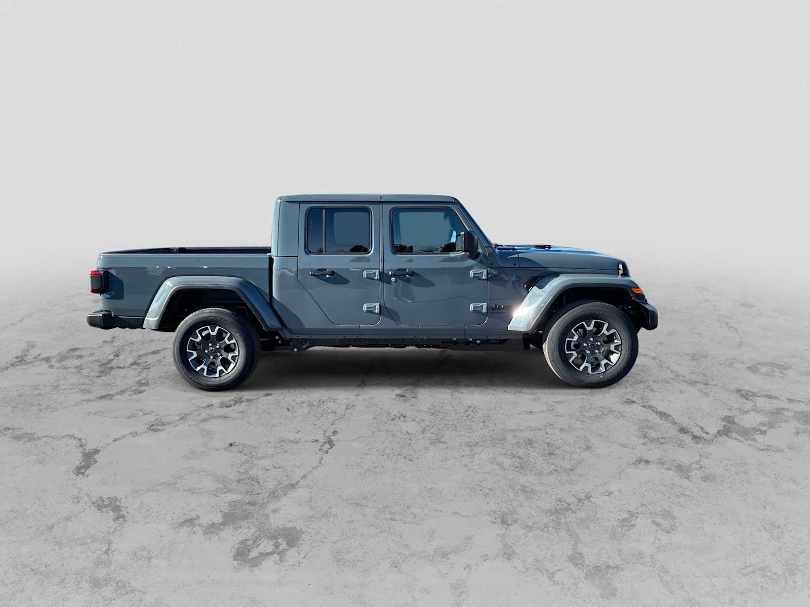 Thumbnail: 2026 Jeep Gladiator - 9