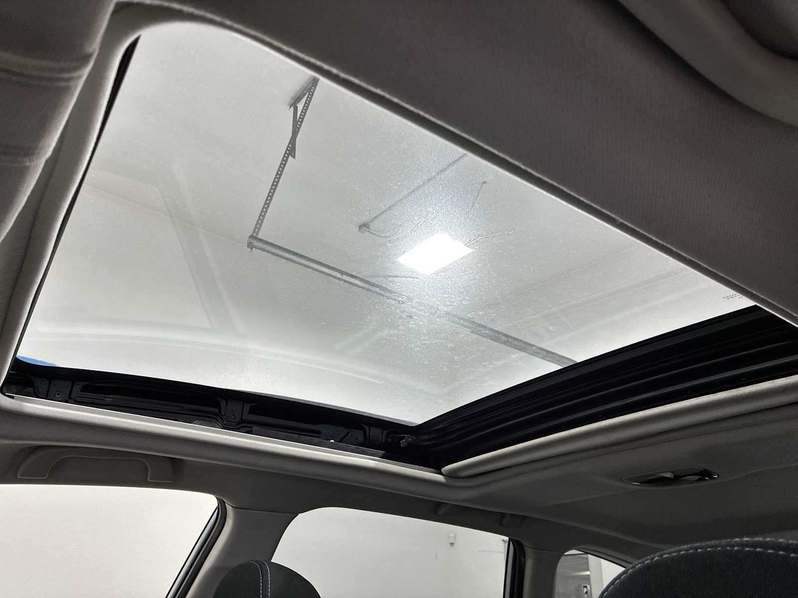 Thumbnail: 2016 Subaru Forester - 16